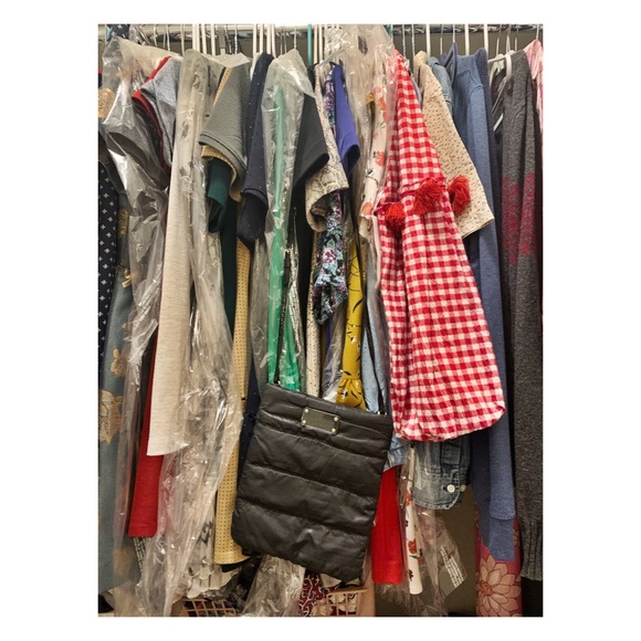 Kate Spade // Alpine Hills Jan Nylon Crossbody - Picture 3 of 8